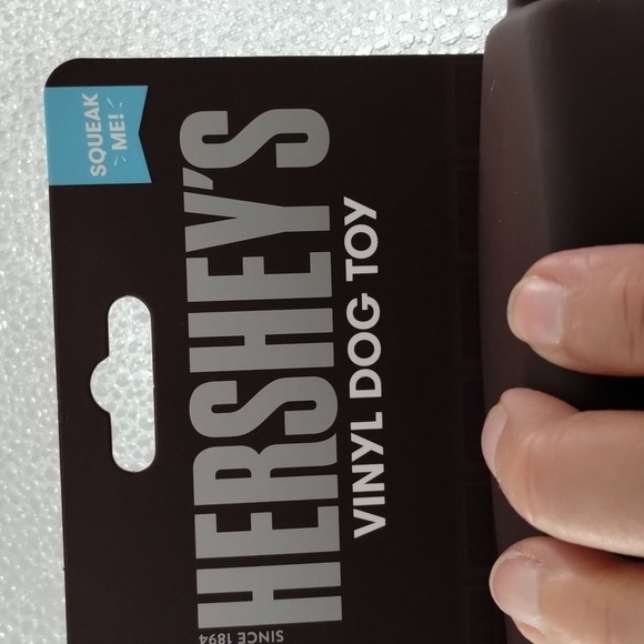 Crinkle and Squeak Dog Toys Ruffles and Hershey's chips and Candy - Picture 4 of 4